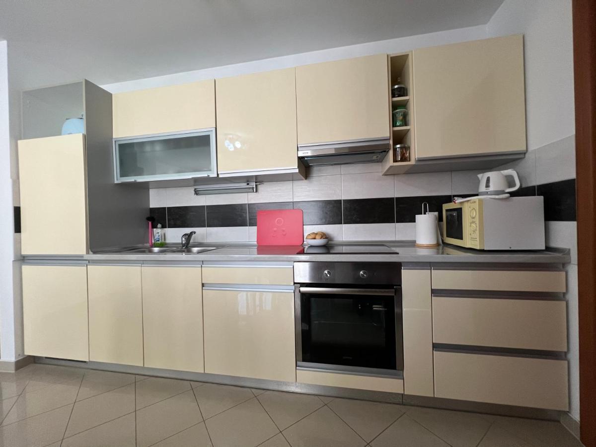 Appartement Apartman Ruza à Pula Extérieur photo