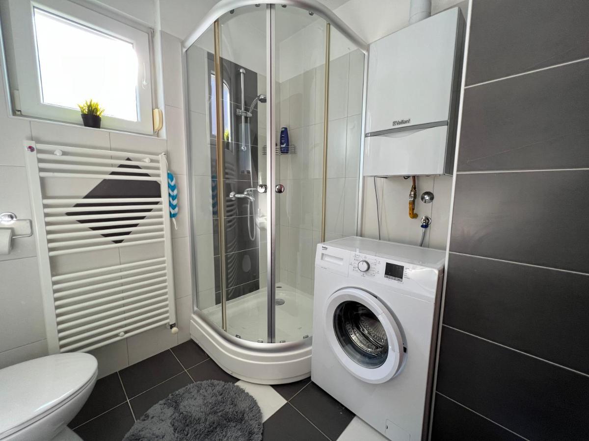 Appartement Apartman Ruza à Pula Extérieur photo
